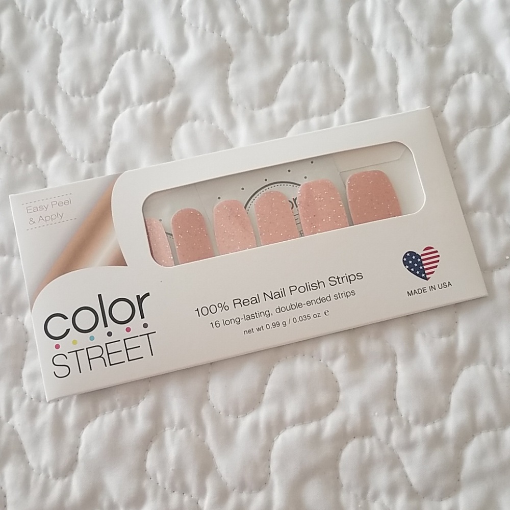 Sinagapore Chic GLITTER nails from Color Street